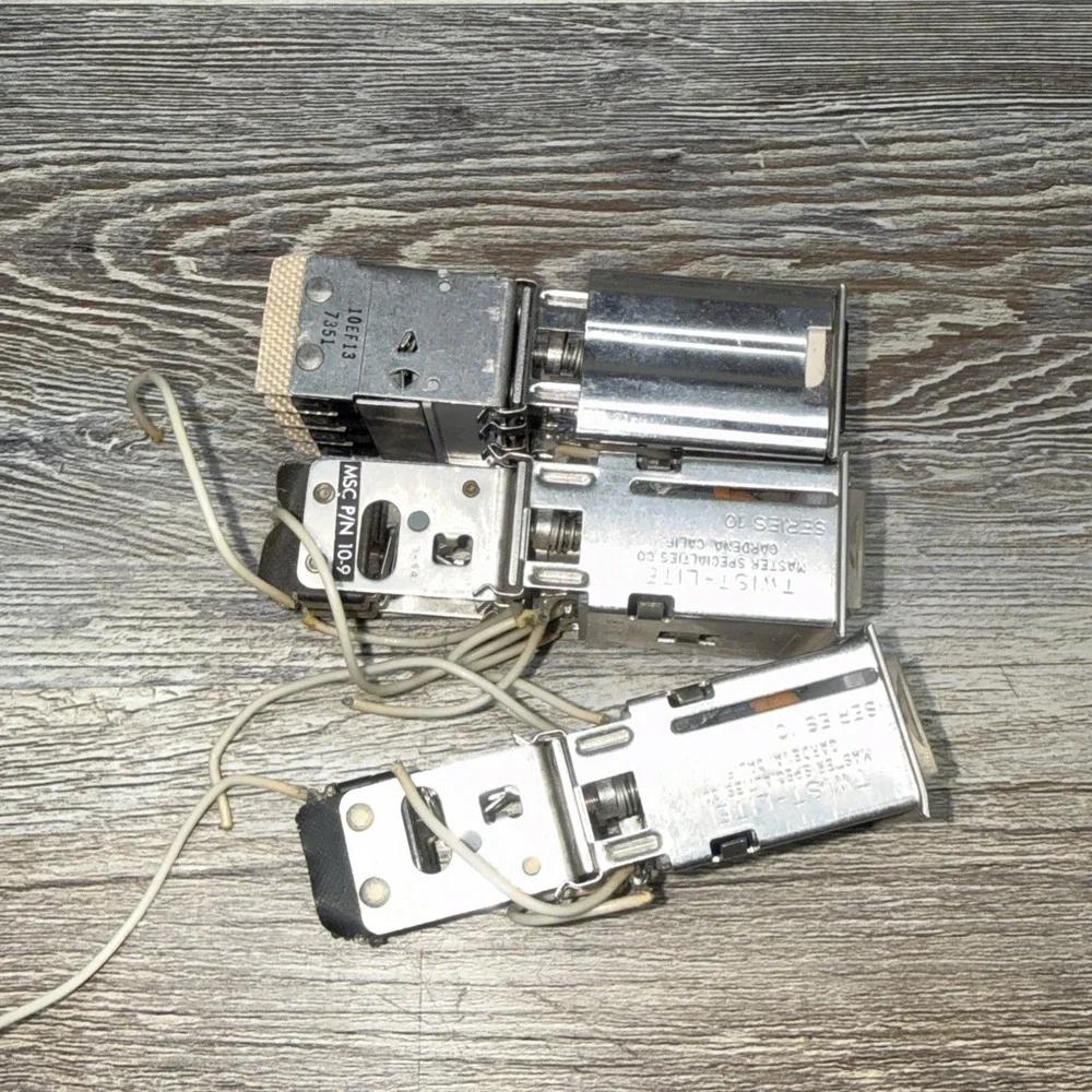 Master Specialties Co push Switch Lot Of 3 PH10A1-2 PH10A1-1 & 10EF13 For Parts